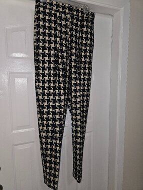 Women's Pants Black & White Houndstooth R.T.W. Lined Wool Rayon size 12 1990s